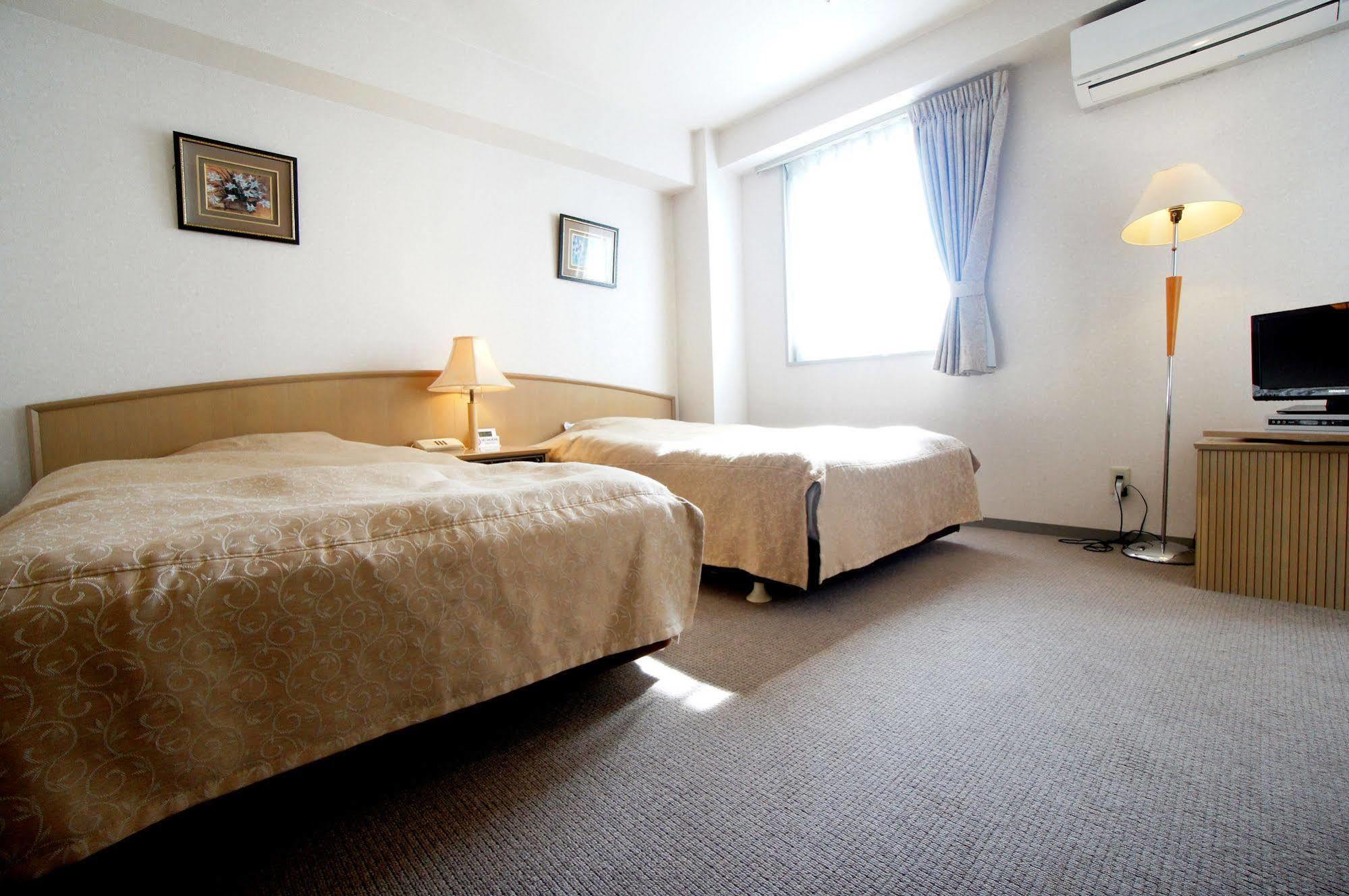 ロイヤルイン水戸-旧ホテルトレンド水戸- Mito  Extérieur photo