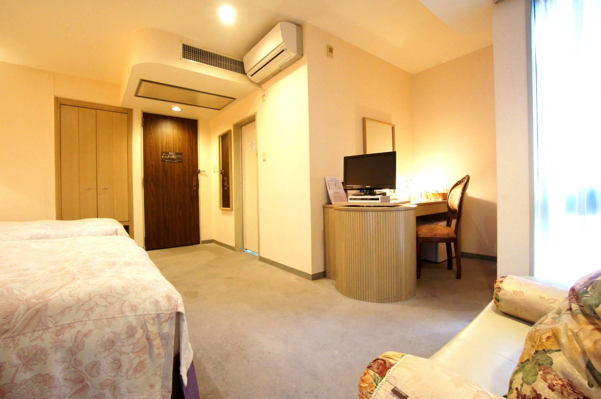 ロイヤルイン水戸-旧ホテルトレンド水戸- Mito  Extérieur photo